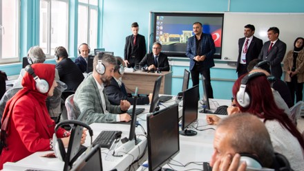 Selçuk Üniversitesi YDYO'da Sözlü Çeviri Laboratuvarı açıldı