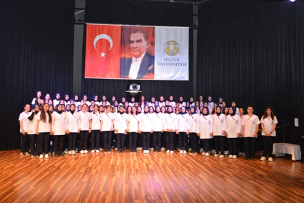 SÜ Hemşirelik Fakültesi Üniforma Giyme Töreni yapıldı