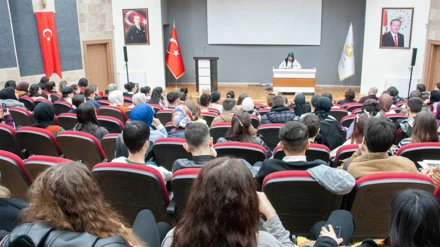 Selçuk Üniversitesinde ‘Bir Başarı Hikayesi’ konferansı düzenlendi 